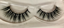 Load image into Gallery viewer, 3D Mink Lashes in style “DOUBLE TAKE”