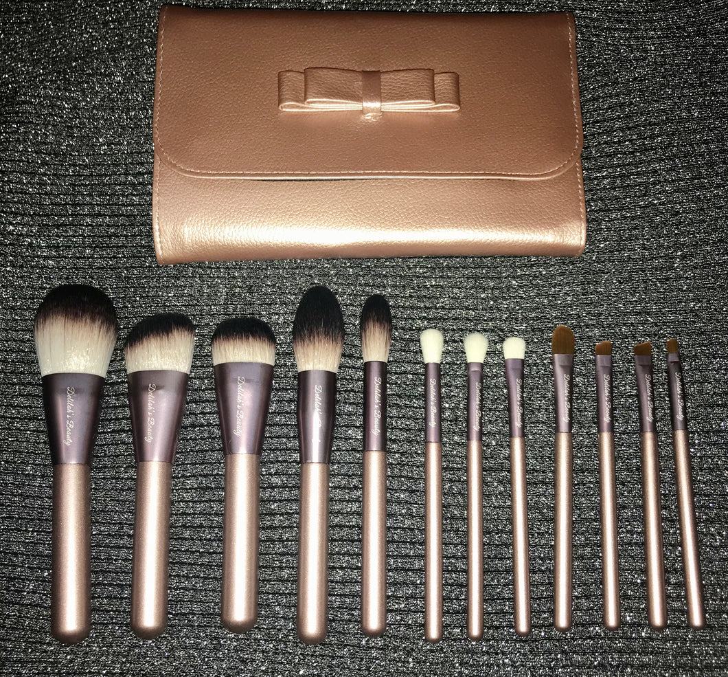 Cut Crease Queen Brush Set