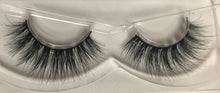 Load image into Gallery viewer, 3D Mink Lashes in style “815”